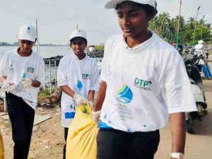 വാട്ടര്‍ ഫെസ്റ്റിനെ വരവേല്‍ക്കാന്‍ മാലിന്യ മുക്തമായി ബേപ്പൂര്‍ ബീച്ച്; ശുചീകരണ യജ്ഞം നടത്തി